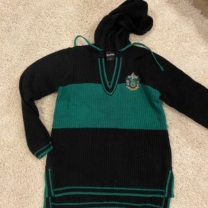 Harry Potter Slytherin Hot Topic sweatshirt